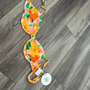 Princess Polly bikini top.